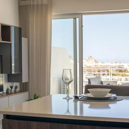 Flat 5 Seaview & View With Terrace, Nearby Beaches * מליאהה