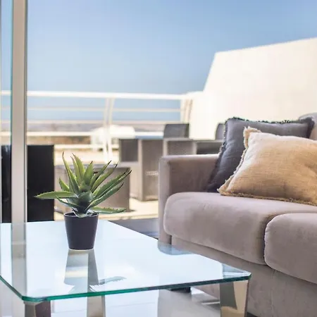 Flat 5 Seaview & View With Terrace, Nearby Beaches