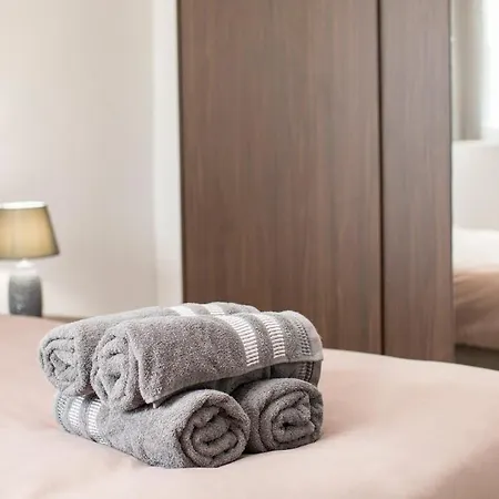 דירה Flat 5 Seaview & View With Terrace, Nearby Beaches מליאהה